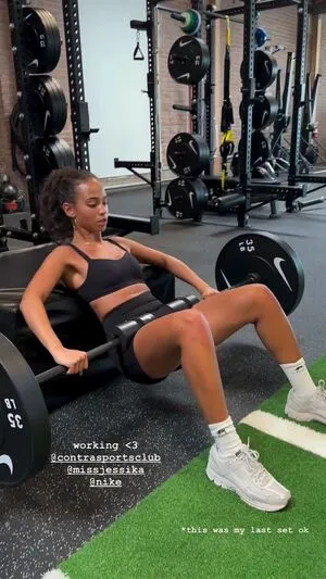 Mari A Isabel OnlyFans Leaked Free Thumbnail Picture - #H8Zh4DsPlS