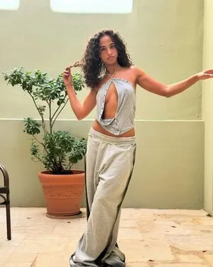 Mari A Isabel OnlyFans Leaked Free Thumbnail Picture - #MdiHWyzzo6