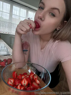 Mari Iso OnlyFans Leaked Free Thumbnail Picture - #9flQhXE8cX