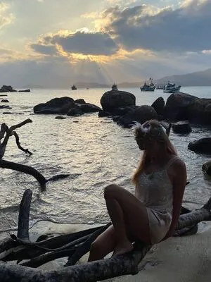 Mari Moon OnlyFans Leaked Free Thumbnail Picture - #x2CUB836Gn