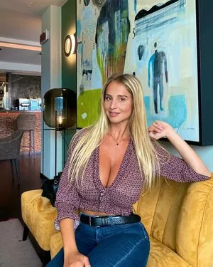 Maria Arreghini OnlyFans Leaked Free Thumbnail Picture - #1BzbWhL9vL