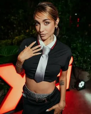 Maria Becerra OnlyFans Leaked Free Thumbnail Picture - #ADIcpziMla
