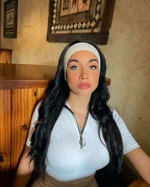 Maria Becerra OnlyFans Leaked Free Thumbnail Picture - #Ox0lSVAe3M