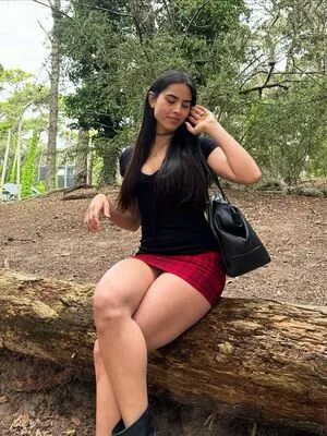 Maria Luz OnlyFans Leaked Free Thumbnail Picture - #3METStp00n