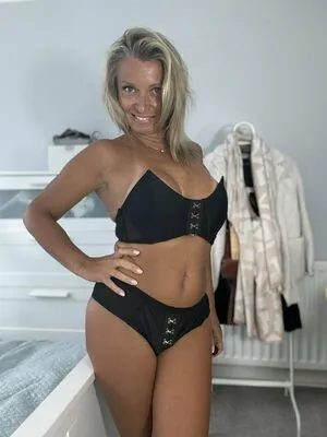 Maria2221 OnlyFans Leaked Free Thumbnail Picture - #6dQ9opxcFi