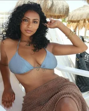 Mariahellie OnlyFans Leaked Free Thumbnail Picture - #7zCLTabubq