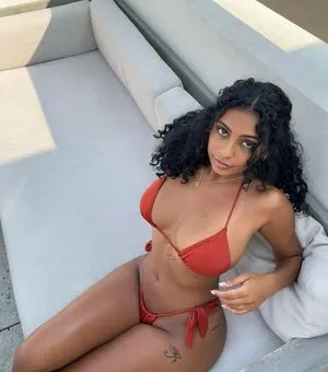 Mariahellie OnlyFans Leaked Free Thumbnail Picture - #zwXQi0i31G