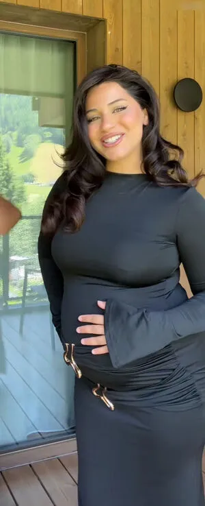 Mariamalkk OnlyFans Leaked Free Thumbnail Picture - #StrubNIPp3