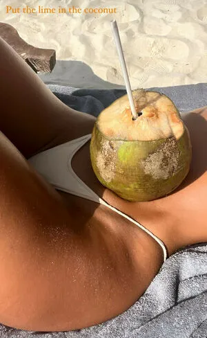 Marianablouin OnlyFans Leaked Free Thumbnail Picture - #7lZ9vYh5aP