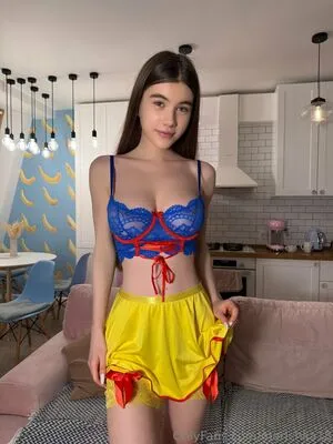 Marichka18 OnlyFans Leaked Free Thumbnail Picture - #2ILHu7serK