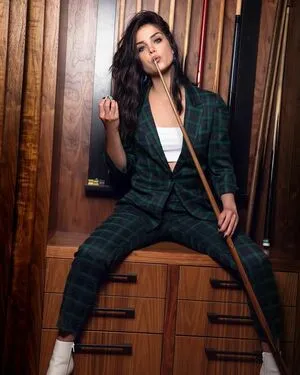Marie Avgeropoulos OnlyFans Leaked Free Thumbnail Picture - #2o1GefyLJm
