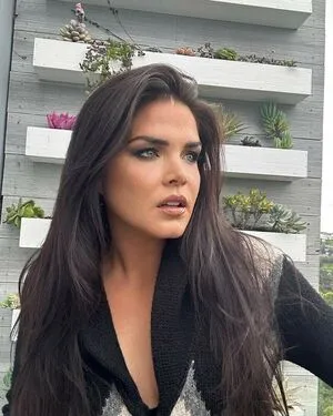 Marie Avgeropoulos OnlyFans Leaked Free Thumbnail Picture - #cjefNMbuqi