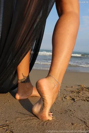 Marie French Feetgirl OnlyFans Leaked Free Thumbnail Picture - #CNXQQfCbDg