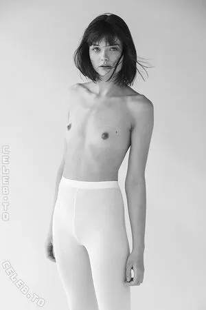 Marie Grippon OnlyFans Leaked Free Thumbnail Picture - #E3demSWSoq