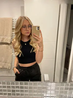 Marie Hackelberg OnlyFans Leaked Free Thumbnail Picture - #e3U2udxCYO