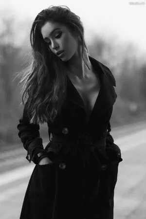 Marie The Re Se Kaiser OnlyFans Leaked Free Thumbnail Picture - #PAKn0wrShI