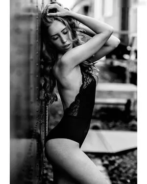 Marie The Re Se Kaiser OnlyFans Leaked Free Thumbnail Picture - #bI6dGsPsac