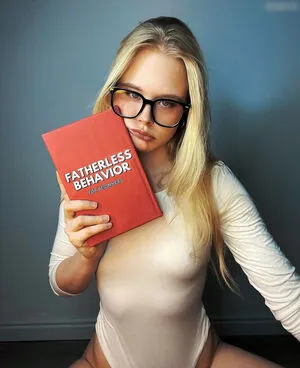 Marieejoan OnlyFans Leaked Free Thumbnail Picture - #2Hka7u3FEF