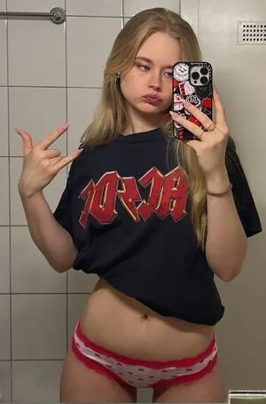 Marieejoan OnlyFans Leaked Free Thumbnail Picture - #444h7lWxtm