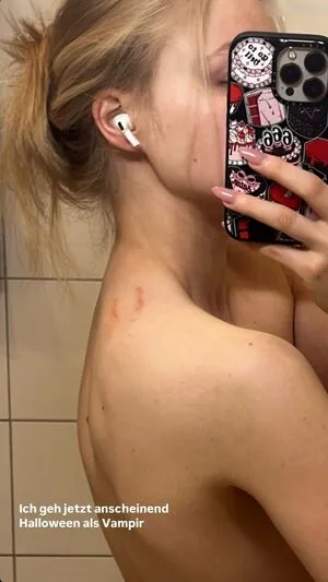 Marieejoan OnlyFans Leaked Free Thumbnail Picture - #OVSl9FQZYM