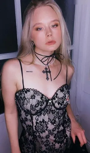 Marieejoan OnlyFans Leaked Free Thumbnail Picture - #h5Z04O3dBg