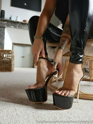 Mariefrenchfeetgirl OnlyFans Leaked Free Thumbnail Picture - #RFA2EatXjJ