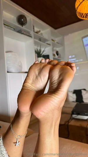 Mariefrenchfeetgirlfree OnlyFans Leaked Free Thumbnail Picture - #UjjRn0tsXo