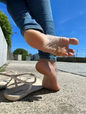 Mariefrenchfeetgirlfree OnlyFans Leaked Free Thumbnail Picture - #UtvrowUTrV