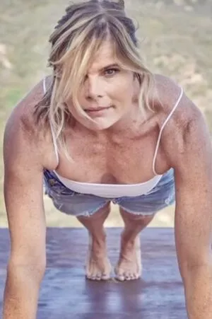 Mariel Hemingway OnlyFans Leaked Free Thumbnail Picture - #8v0LVTwiC4