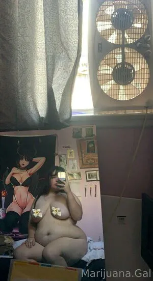 Marijuanagal OnlyFans Leaked Free Thumbnail Picture - #6gM0LuIg2j