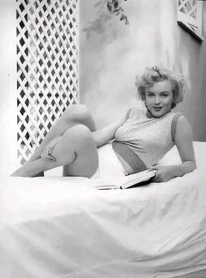 Marilyn Monroe OnlyFans Leaked Free Thumbnail Picture - #XgONg3keCh