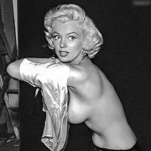 Marilyn Monroe OnlyFans Leaked Free Thumbnail Picture - #e8XN1rtdF5