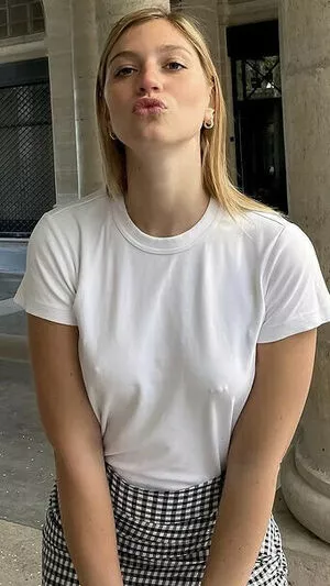 Marine Dauchez OnlyFans Leaked Free Thumbnail Picture - #6y4j063ZAx