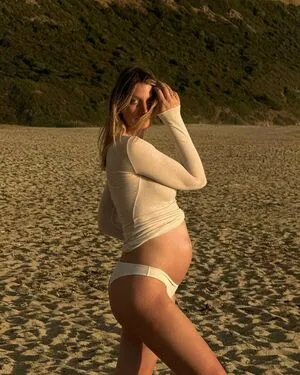 Marine Dauchez OnlyFans Leaked Free Thumbnail Picture - #ZaDXWQMSta