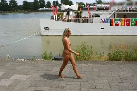 Marinka OnlyFans Leaked Free Thumbnail Picture - #l0DbFdiwmv