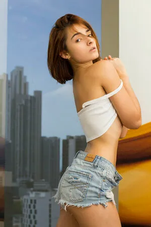 Maripaez OnlyFans Leaked Free Thumbnail Picture - #4OAmAdwr0n