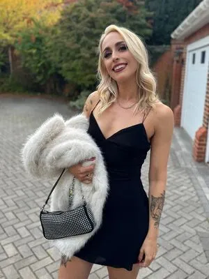 Marisa Rodriguez Singer OnlyFans Leaked Free Thumbnail Picture - #M3G1H4iP07