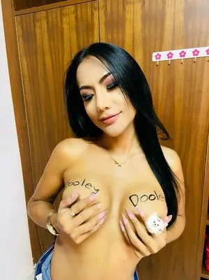 Marisawangs OnlyFans Leaked Free Thumbnail Picture - #MsGUCeA0n0