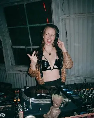 Marisha Ray OnlyFans Leaked Free Thumbnail Picture - #vB3xpzgAVJ