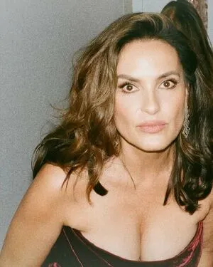 Mariska Hargitay OnlyFans Leaked Free Thumbnail Picture - #1wKrnY6zlo