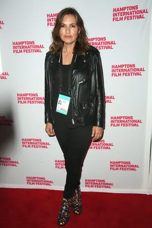 Mariska Hargitay OnlyFans Leaked Free Thumbnail Picture - #RTIinNvv0b