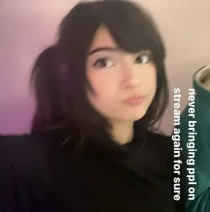 Marisnot12 OnlyFans Leaked Free Thumbnail Picture - #P4PT0zeTwc