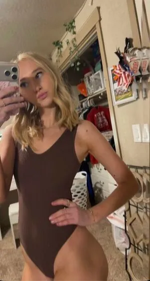 Marissa Storme OnlyFans Leaked Free Thumbnail Picture - #VOGcRACTor