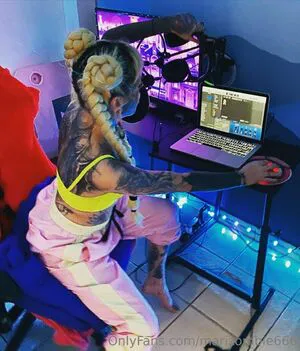 Marizombie666 OnlyFans Leaked Free Thumbnail Picture - #blzvZWhasc
