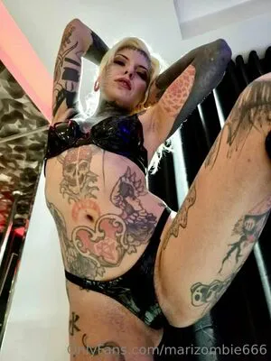 Marizombie666 OnlyFans Leaked Free Thumbnail Picture - #bvDich12I8
