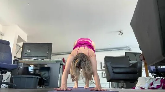 Marlingyoga OnlyFans Leaked Free Thumbnail Picture - #7Kg2R5XbSa