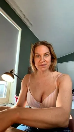 Marlingyoga OnlyFans Leaked Free Thumbnail Picture - #TikKmQ3ACU