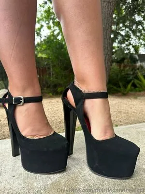 Marriedandheelsof OnlyFans Leaked Free Thumbnail Picture - #q8h53ACAmd