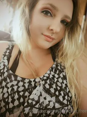 Marriedslvtfree OnlyFans Leaked Free Thumbnail Picture - #wlsfq1oyvq
