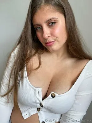 Marry Berry X OnlyFans Leaked Free Thumbnail Picture - #agMGLERiNe